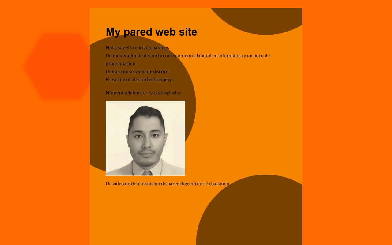 Carrd profile picture for @paredes
